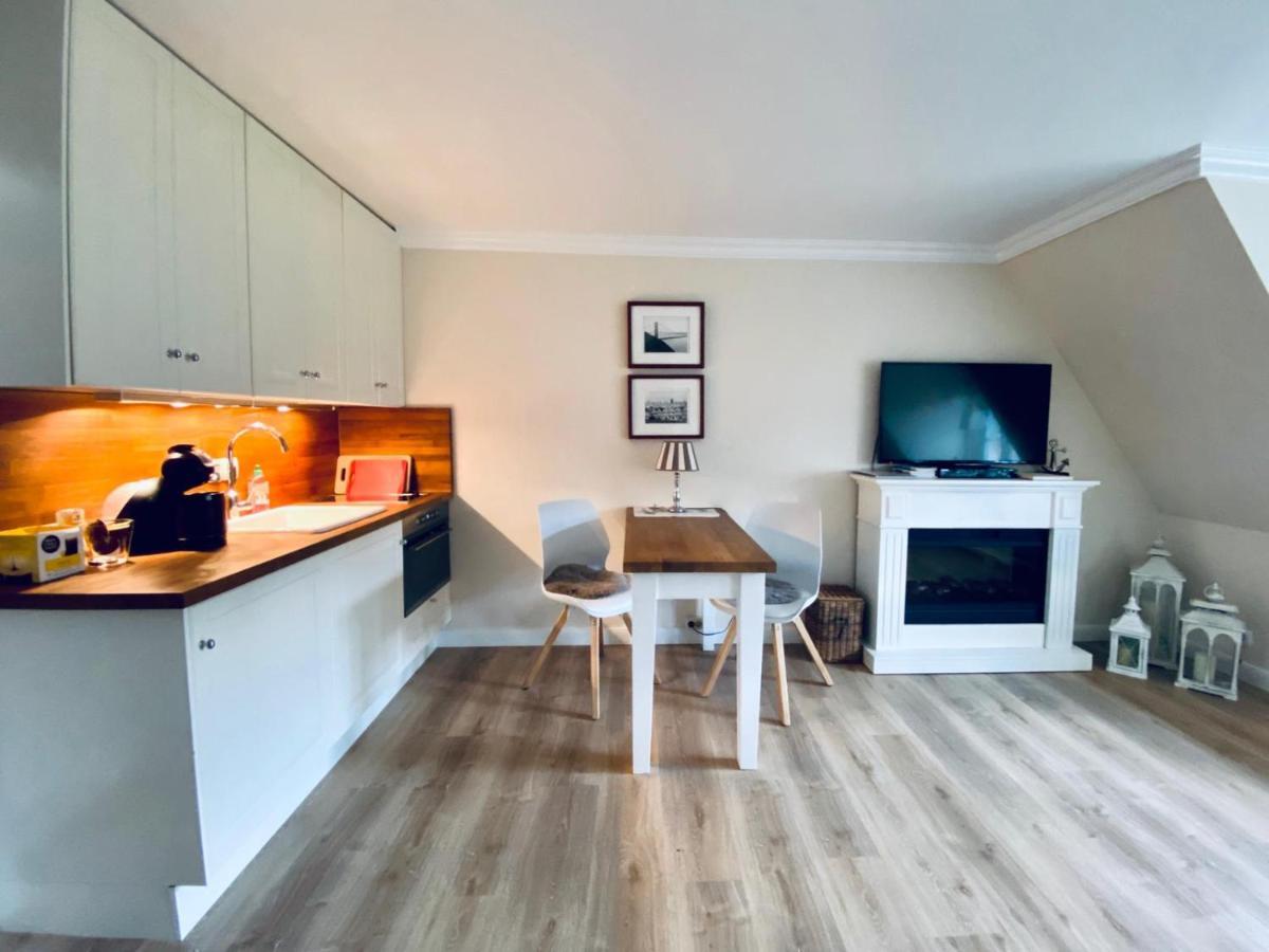 Sylt-Traum Moewe Apartamento Keitum Exterior foto